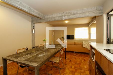 Sala e Cozinha de apartamento à venda com 1 quarto, 77m² em Pinheiros, São Paulo
