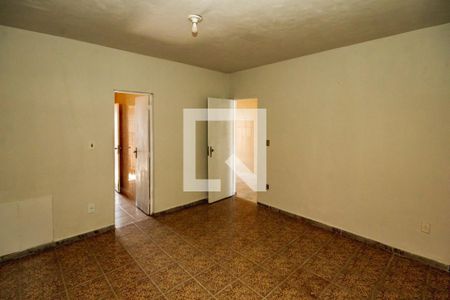 Quarto  de kitnet/studio para alugar com 1 quarto, 65m² em Glória, Belo Horizonte