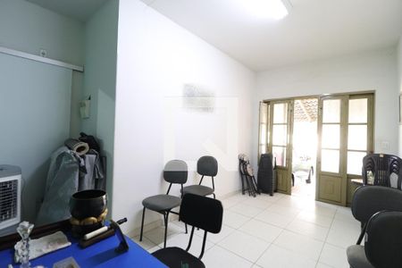 Sala de casa para alugar com 4 quartos, 159m² em Presidente Roosevelt, Uberlândia