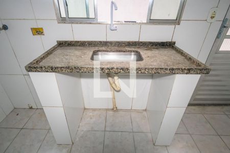 Cozinha de casa para alugar com 1 quarto, 30m² em Vila Yolanda, Osasco