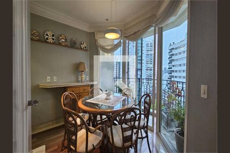 Apartamento à venda com 4 quartos, 237m² em Campo Belo, São Paulo
