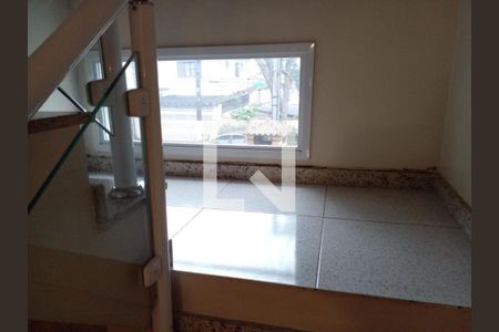 Casa à venda com 3 quartos, 150m² em Vila Marari, São Paulo