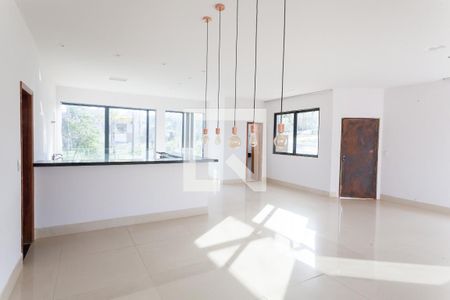 Casa à venda com 4 quartos, 490m² em Balneário Água Limpa, Nova Lima