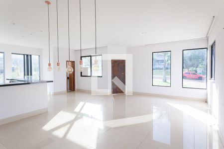 Casa à venda com 4 quartos, 490m² em Balneário Água Limpa, Nova Lima