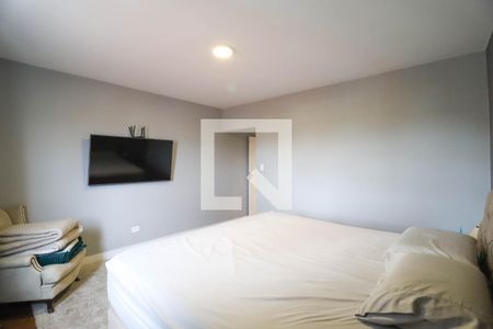 Casa à venda com 3 quartos, 215m² em Carandiru, São Paulo