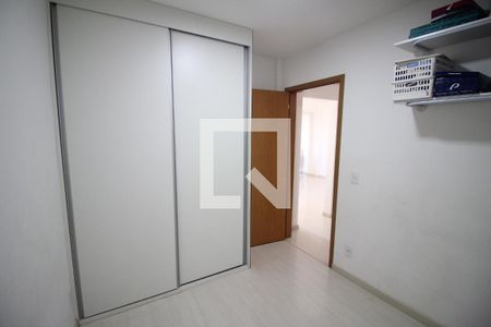 Quarto 1 de apartamento para alugar com 2 quartos, 48m² em Santa Helena (barreiro), Belo Horizonte