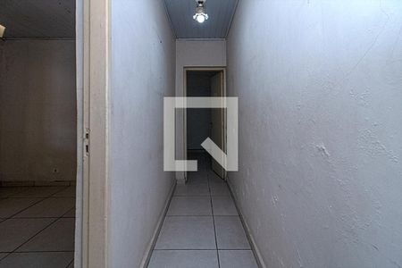 corredor para os cômodos_1 de casa à venda com 4 quartos, 183m² em Vila da Saúde, São Paulo