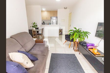 Sala de apartamento à venda com 3 quartos, 64m² em Vila Piratininga, São Paulo