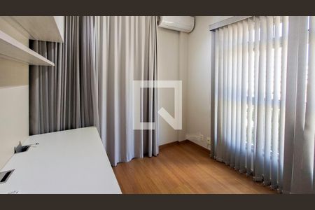 Quarto 2 de apartamento para alugar com 3 quartos, 102m² em Cruzeiro, Belo Horizonte