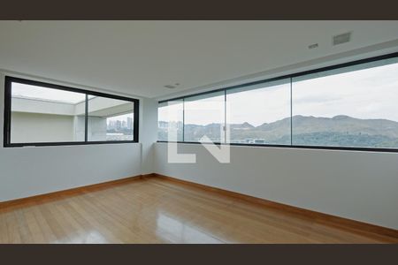 Suíte 1 de casa de condomínio à venda com 4 quartos, 380m² em Vila Castelo, Nova Lima