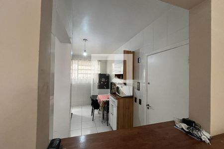Cozinha de apartamento para alugar com 1 quarto, 47m² em Tauá, Rio de Janeiro