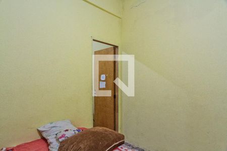Quarto 2 de casa à venda com 4 quartos, 300m² em Parque Maria Domitila, São Paulo