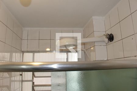 Banheiro de kitnet/studio para alugar com 1 quarto, 28m² em Vila Buarque, São Paulo