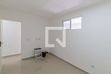 Quarto 1 de apartamento para alugar com 2 quartos, 50m² em Vila Carmosina, São Paulo