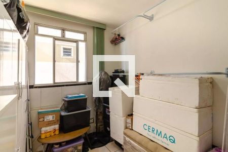 Quarto  2 de apartamento para alugar com 2 quartos, 61m² em Dom Cabral, Belo Horizonte
