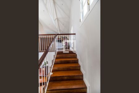 Escada de casa de condomínio à venda com 3 quartos, 450m² em Residencial Zero (tambore), Santana de Parnaíba