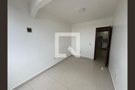 Quarto 2 de apartamento para alugar com 2 quartos, 55m² em Qe 40, Brasília