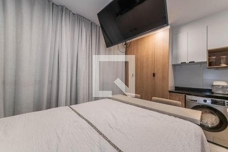 Quarto de kitnet/studio para alugar com 1 quarto, 27m² em Jardim das Acacias, São Paulo