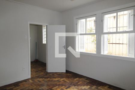 Sala de apartamento para alugar com 3 quartos, 40m² em Santa Cecília, Porto Alegre