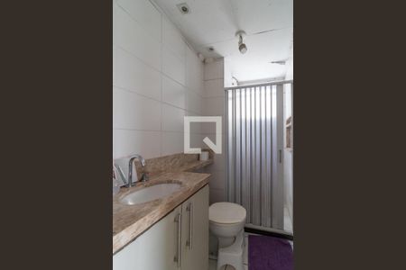 Banheiro de apartamento para alugar com 1 quarto, 31m² em Água Branca, São Paulo