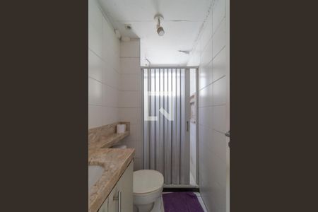 Banheiro de apartamento para alugar com 1 quarto, 31m² em Água Branca, São Paulo