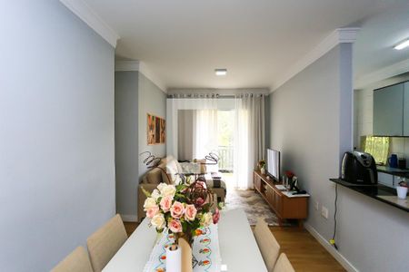 Sala  de apartamento para alugar com 3 quartos, 80m² em Chácara Agrindus, Taboão da Serra