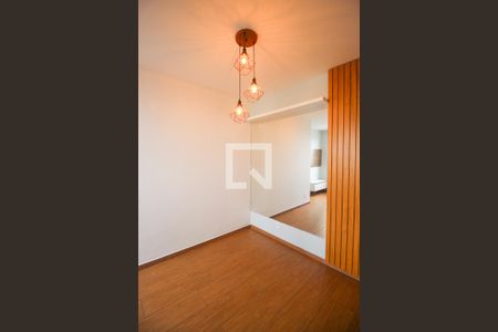 Sala de apartamento para alugar com 2 quartos, 47m² em Jardim Monte Alegre, Taboão da Serra
