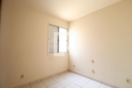 Quarto 1 de apartamento para alugar com 3 quartos, 90m² em Santa Mônica, Uberlândia