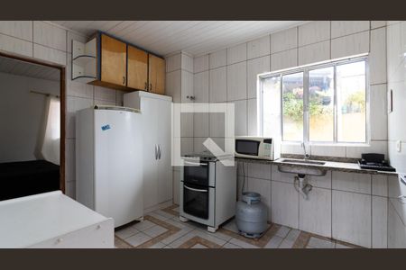 Cozinha de casa para alugar com 1 quarto, 35m² em Vila Paranagua, São Paulo