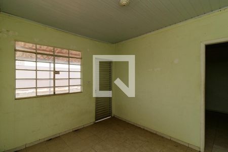 Casa à venda com 5 quartos, 292m² em Vila Nivi, São Paulo