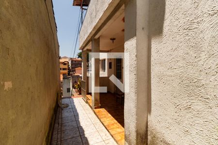 Casa à venda com 5 quartos, 292m² em Vila Nivi, São Paulo