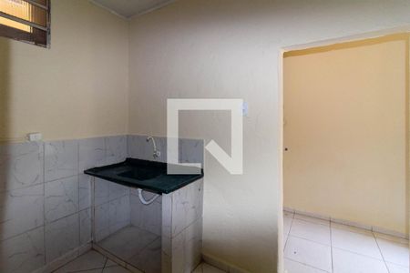 Cozinha de casa para alugar com 1 quarto, 20m² em Vila Rica, São Paulo