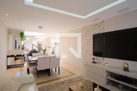 Sala de casa à venda com 4 quartos, 320m² em Vila Gomes Cardim, São Paulo