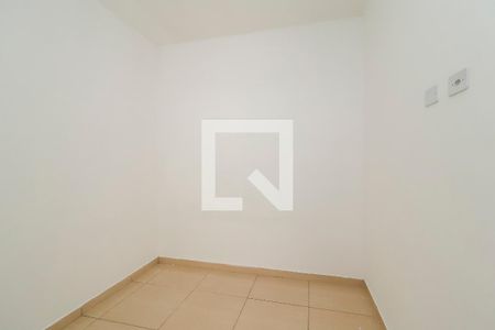 Quarto 2 de apartamento para alugar com 2 quartos, 35m² em Itaquera, São Paulo