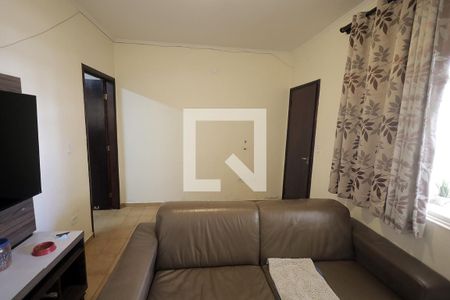 Sala de casa à venda com 4 quartos, 248m² em Vila Curuçá, Santo André