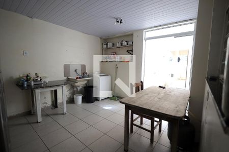 Área de Serviço de casa à venda com 4 quartos, 248m² em Vila Curuçá, Santo André