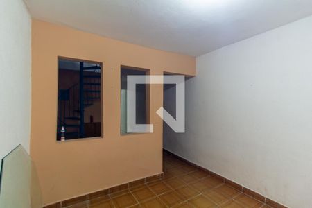 Sala de casa para alugar com 3 quartos, 110m² em Jardim Clara Regina, São Paulo