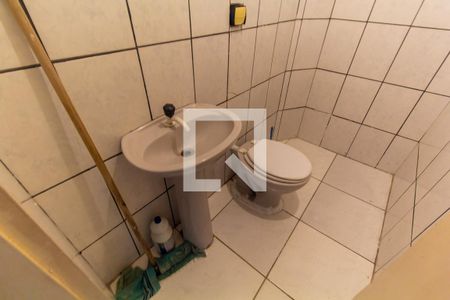 Banheiro 1 de casa para alugar com 3 quartos, 110m² em Jardim Clara Regina, São Paulo