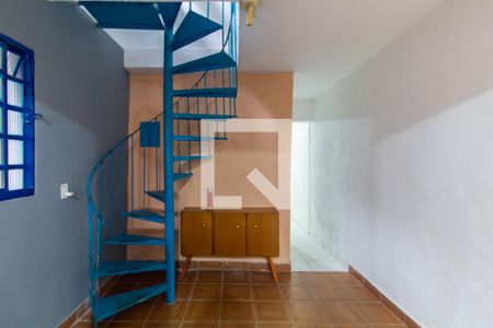 Sala de casa para alugar com 3 quartos, 110m² em Jardim Clara Regina, São Paulo