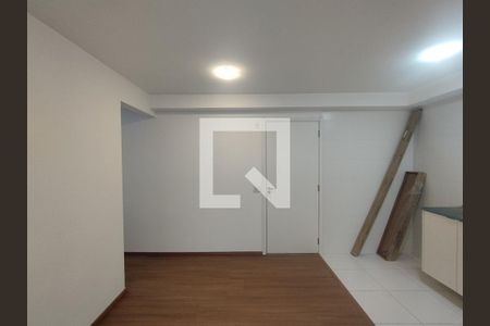 Sala de apartamento para alugar com 2 quartos, 40m² em Jardim Sao Saverio, São Paulo
