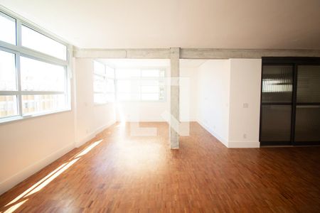 Apartamento à venda com 3 quartos, 213m² em Cerqueira César, São Paulo