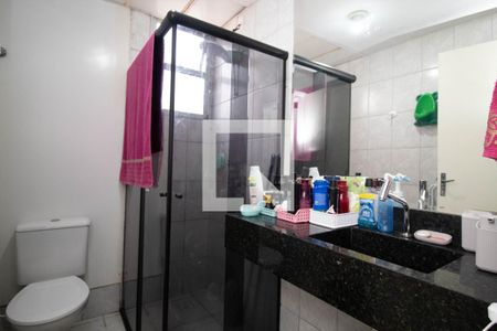 Banheiro de apartamento para alugar com 2 quartos, 50m² em Vila Alzira, Guarulhos