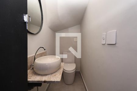 Lavabo de casa para alugar com 5 quartos, 280m² em Jardim Ocara, Santo André