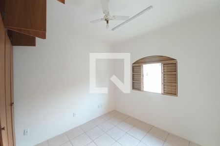 Quarto 1 de casa para alugar com 2 quartos, 60m² em Jardim Anton Von Zuben, Campinas