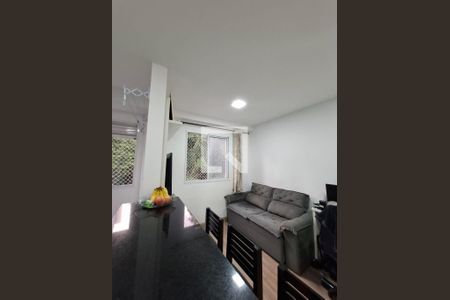 Sala de apartamento para alugar com 2 quartos, 45m² em Jardim Maria Rosa, Taboão da Serra