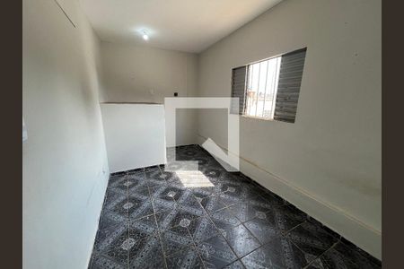 Quarto e Closet  de apartamento para alugar com 1 quarto, 60m² em Eqnn 5/7, Brasília