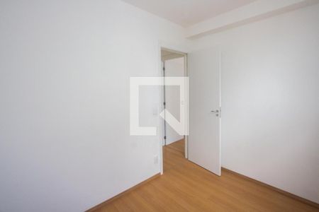 Quarto 2 de apartamento para alugar com 2 quartos, 42m² em Parque Maria Helena, São Paulo