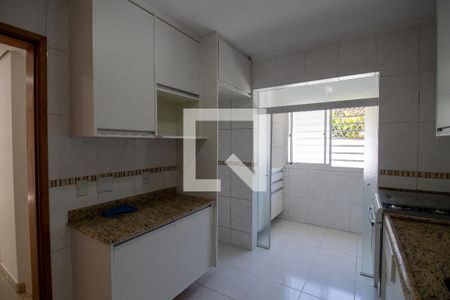 Cozinha de casa à venda com 3 quartos, 150m² em Rio Pequeno, São Paulo