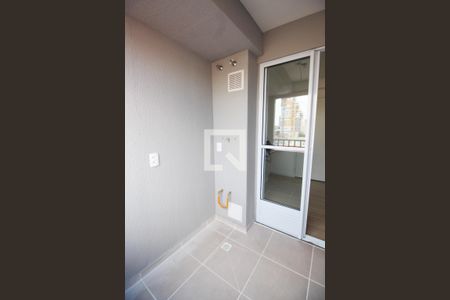 Varanda da Sala e Cozinha de apartamento para alugar com 2 quartos, 31m² em Vila Plana, São Paulo