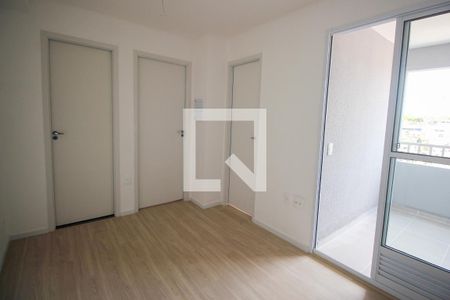 Sala e Cozinha de apartamento para alugar com 2 quartos, 31m² em Vila Plana, São Paulo